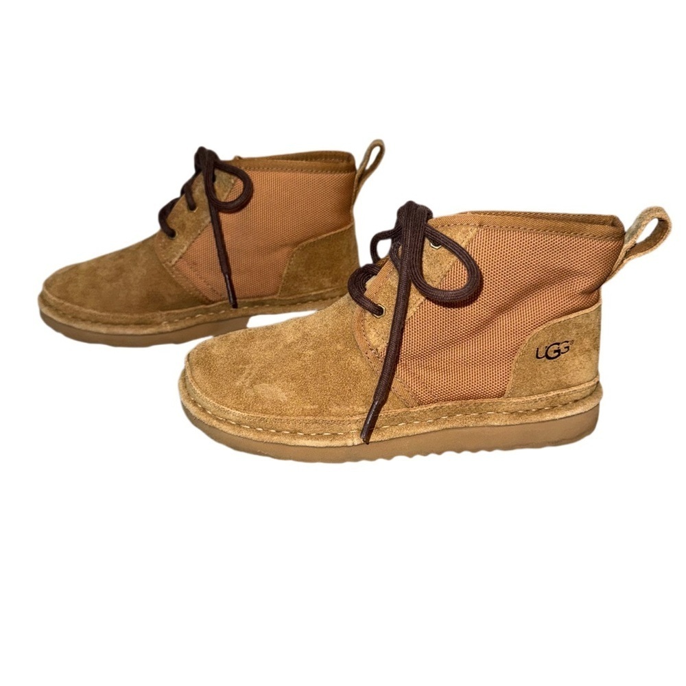 New Without Tag UGG Kids' Neumel II Chukka Ankle Boots Size 4